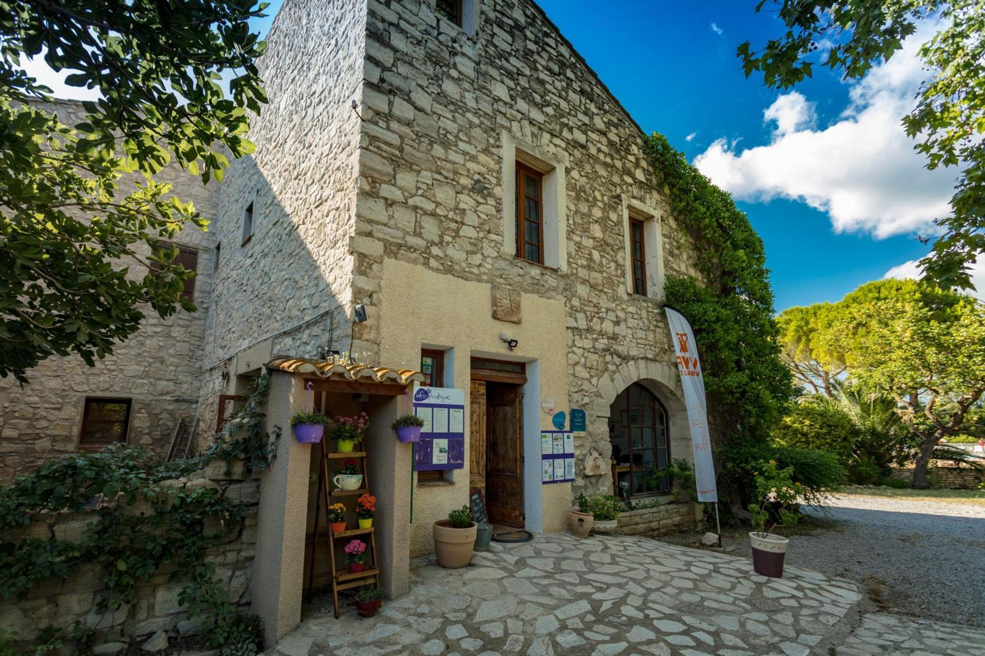 Готель Vvf Sigean Port-La-Nouvelle Corbieres Екстер'єр фото